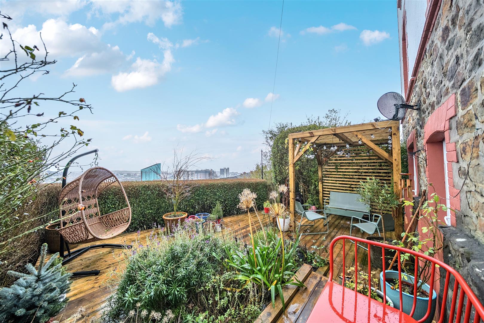 Bryn Y Don Road, Mount Pleasant, Swansea, SA1 6YA